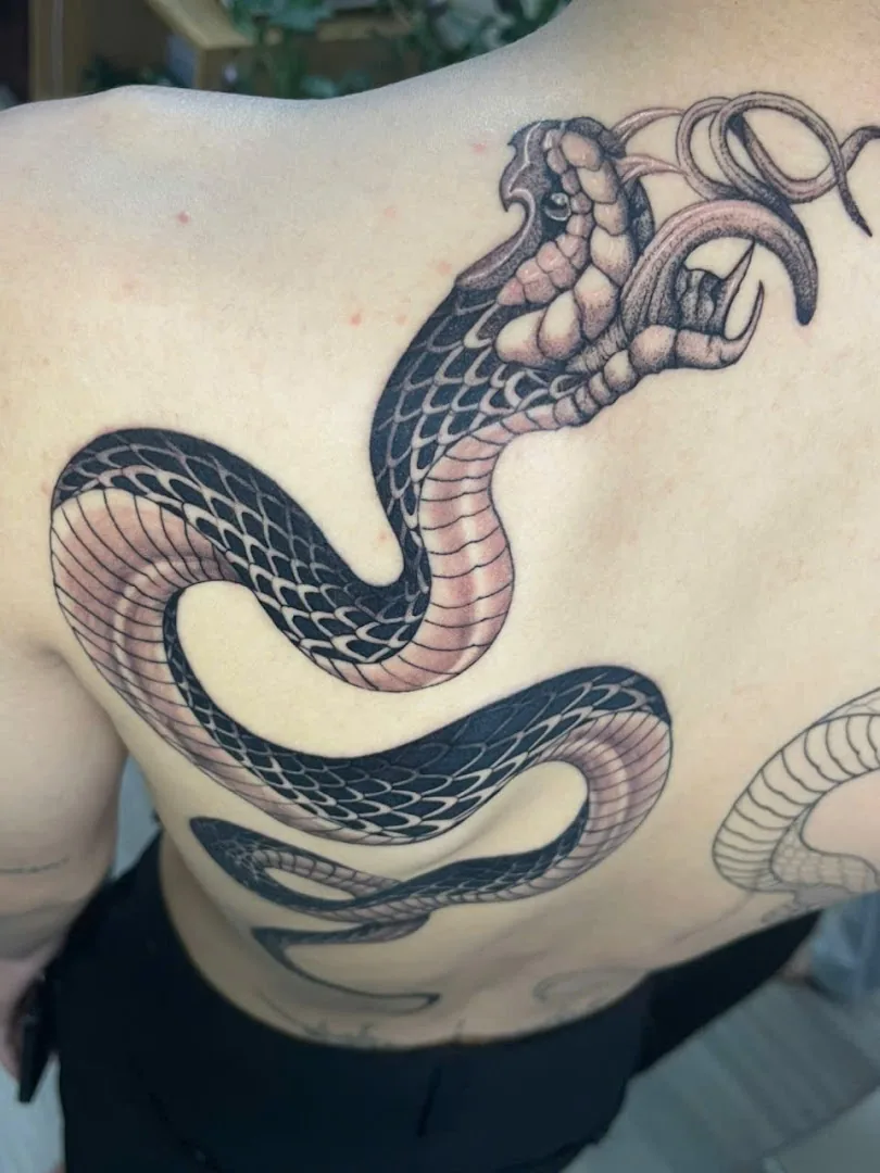 Quốc tattoo studio