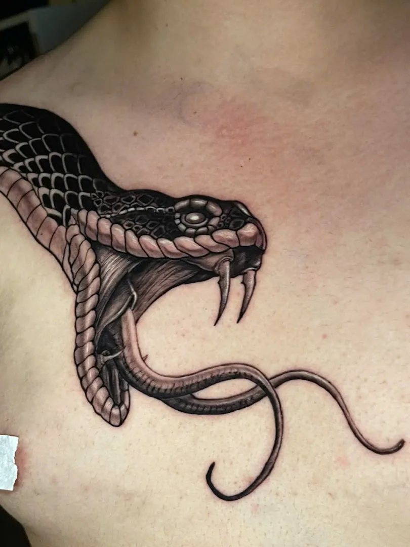 Quốc tattoo studio