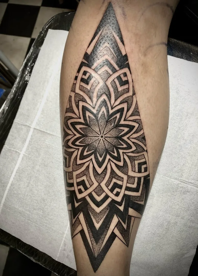 Long Nguyen Tattoo