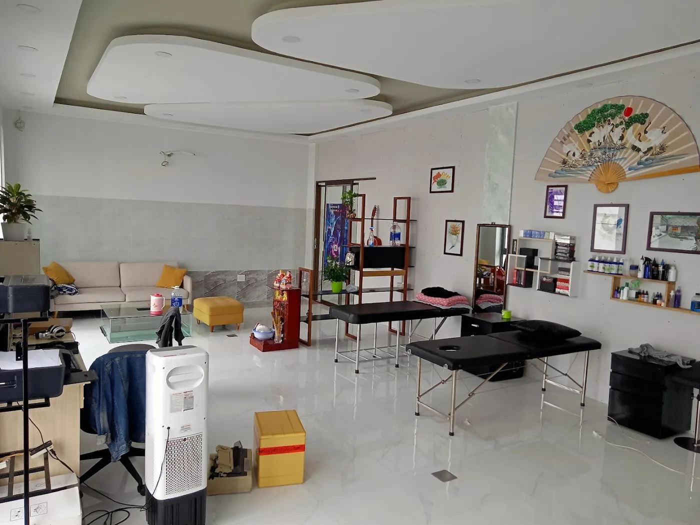 Rowena Tattoo Club