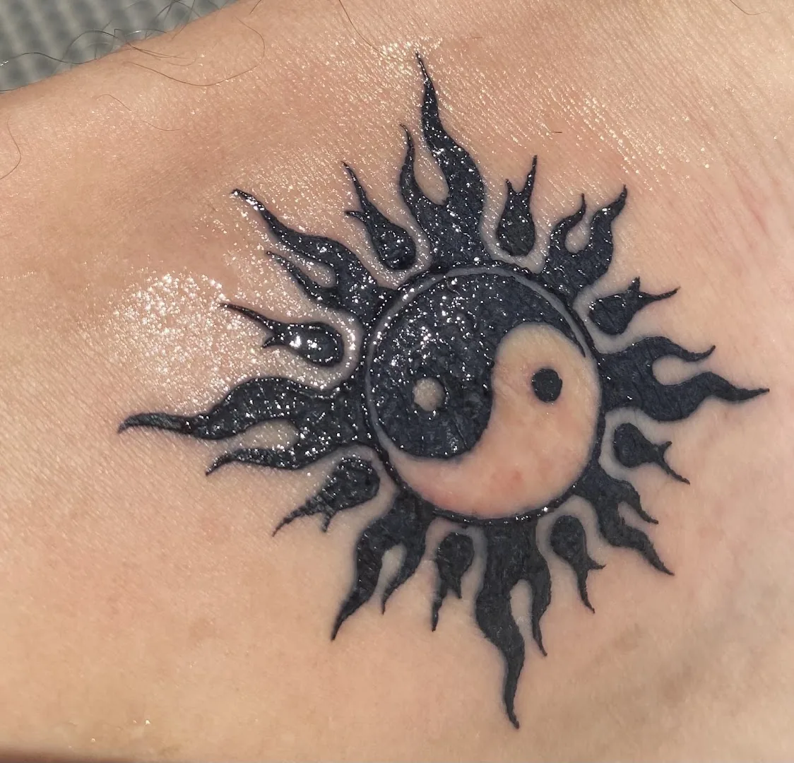 04 Tattoo Studio