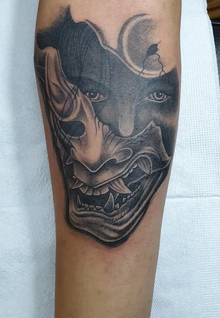 Tattoo Khánh Charlie Đà Lạt