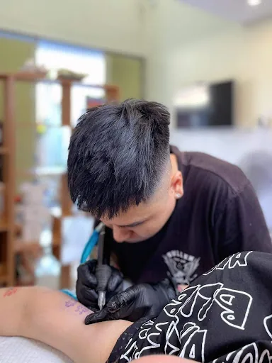 Long.T Tattoo Studio