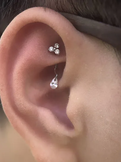 Nâu xỏ khuyên piercing professional Đà Nẵng