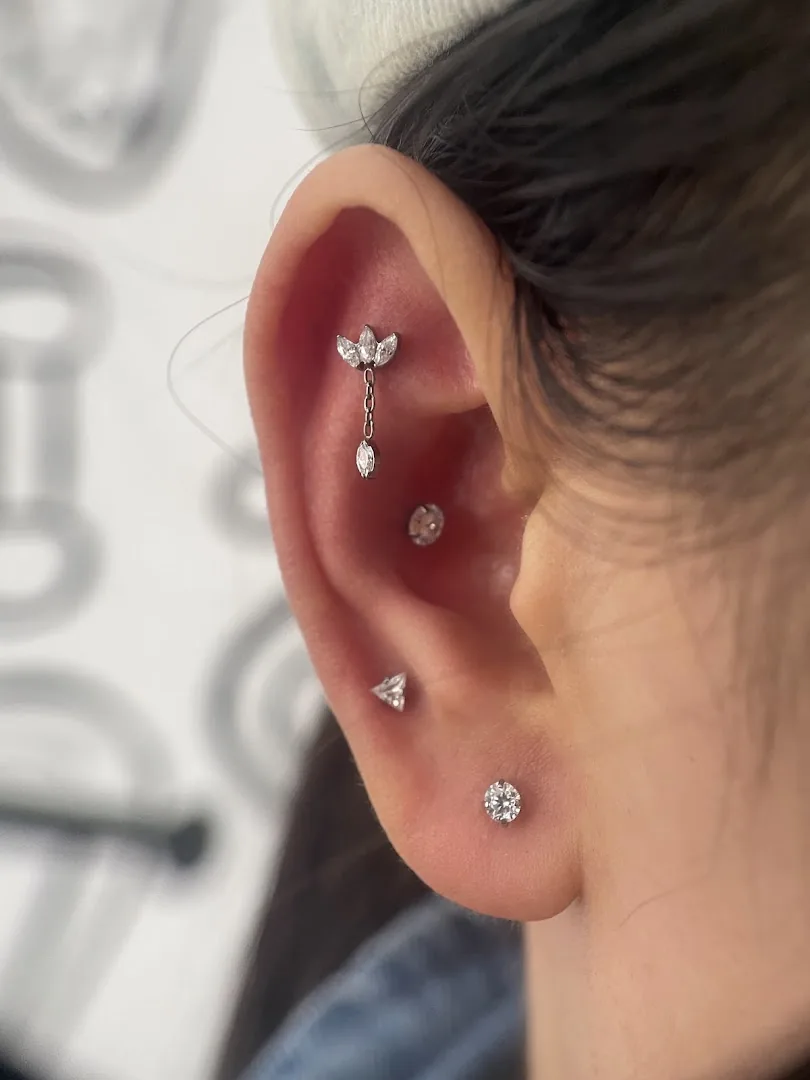 Nâu xỏ khuyên piercing professional Đà Nẵng
