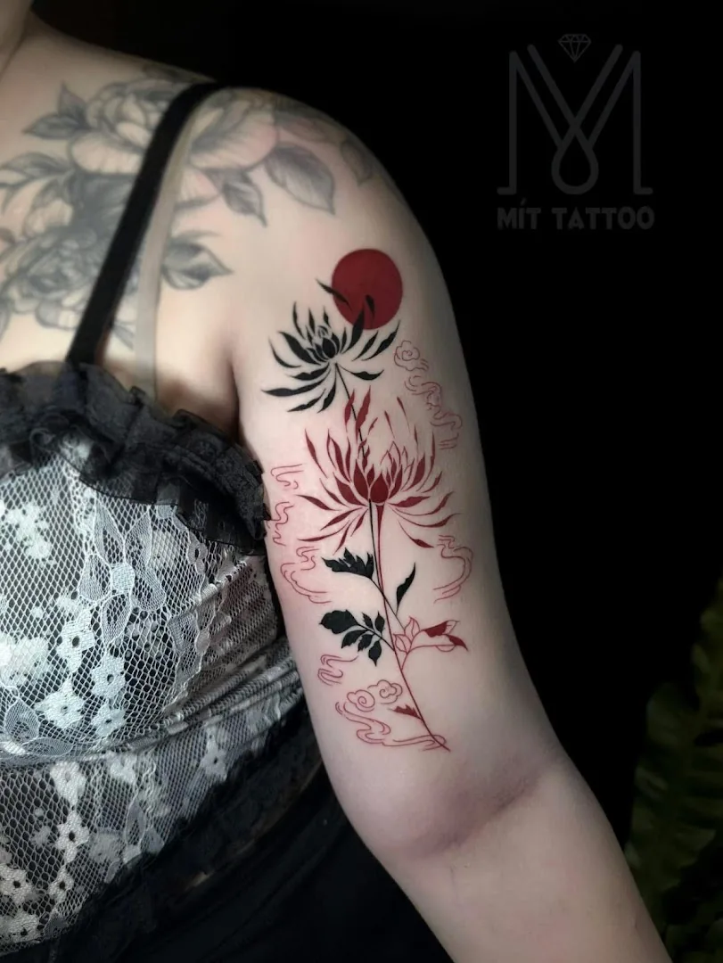 MÍT TATTOO