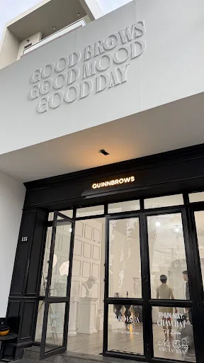 Quinnbrows - Natural Hairstroke Brows Danang