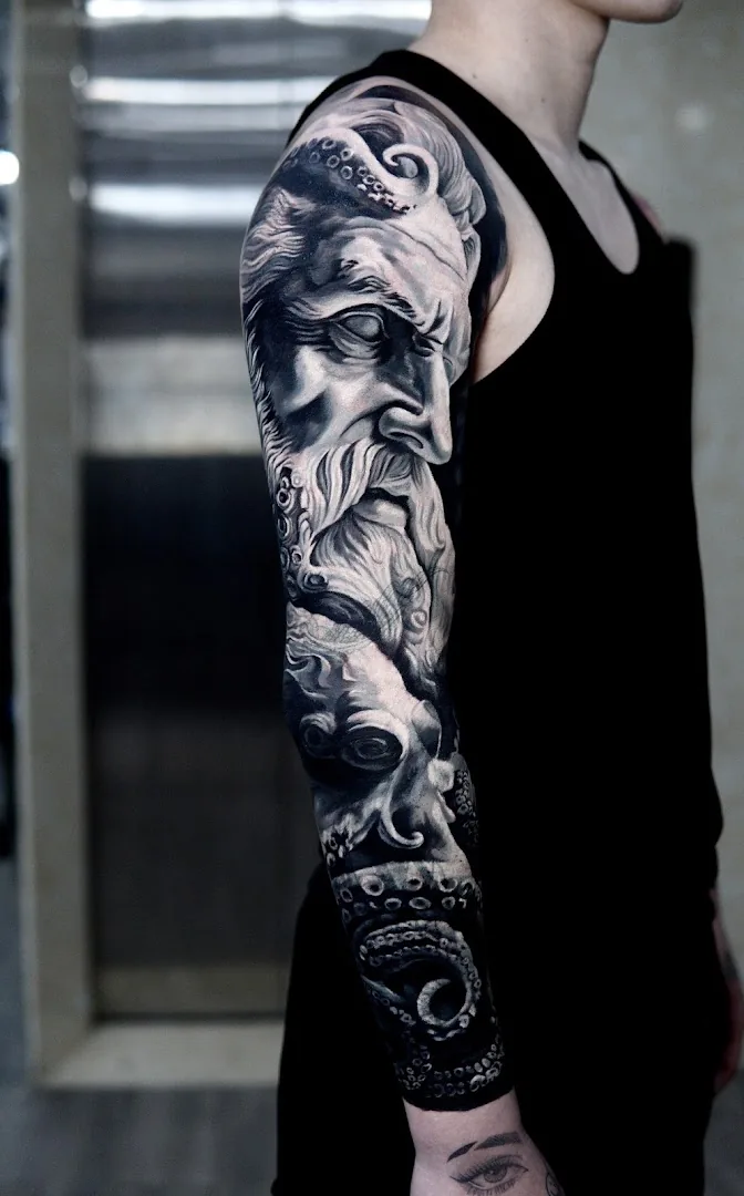 Luận Xăm ( Tattoo Realistic )
