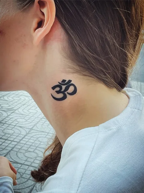 R Tattoo studio