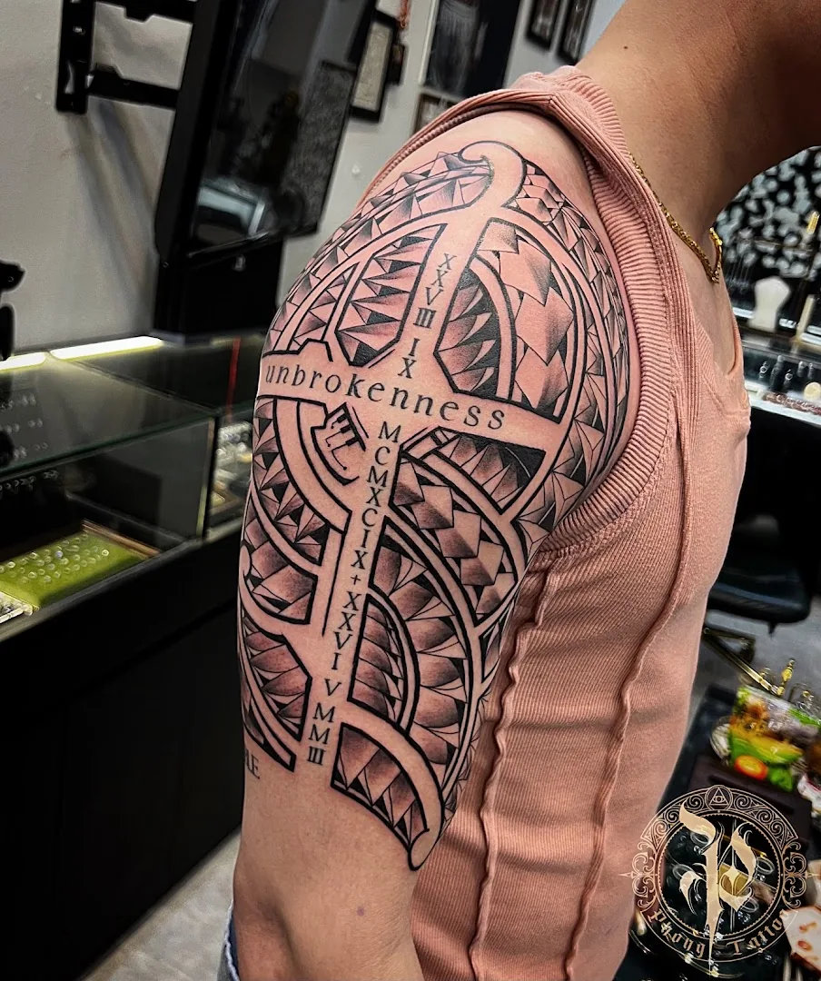 Phong 's Tattoo Studio