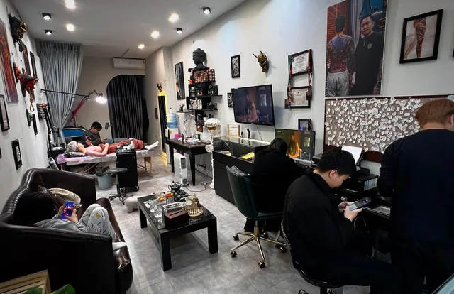 Phong 's Tattoo Studio