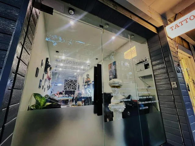 Phong 's Tattoo Studio
