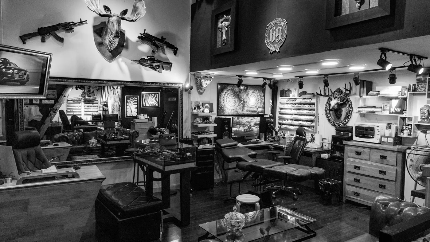 B9 TATTOO STUDIO