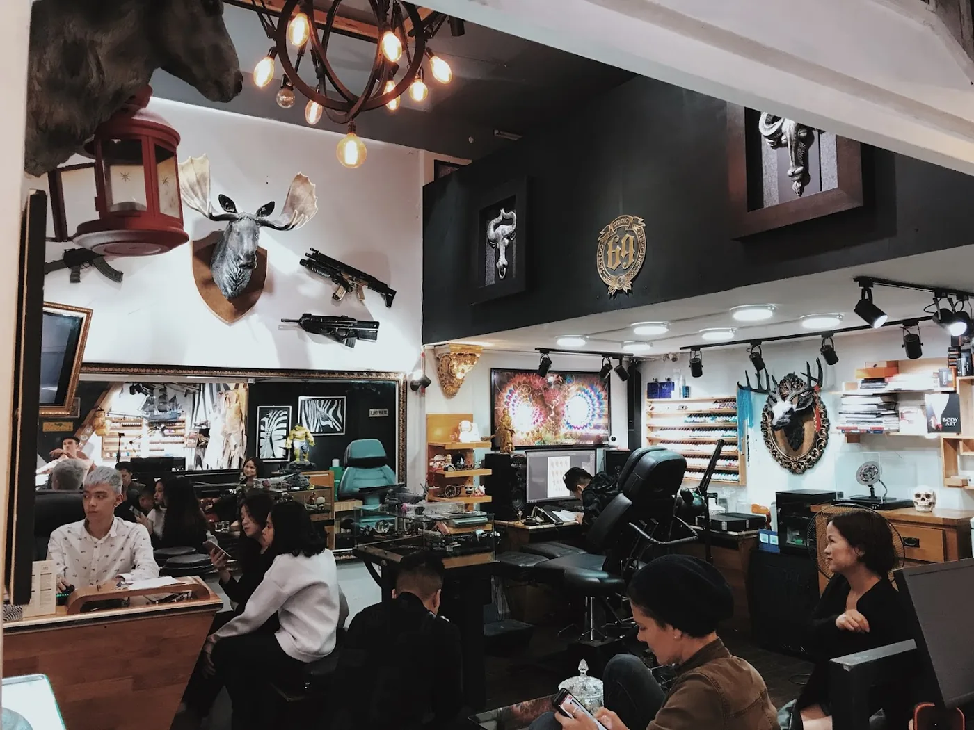 B9 TATTOO STUDIO