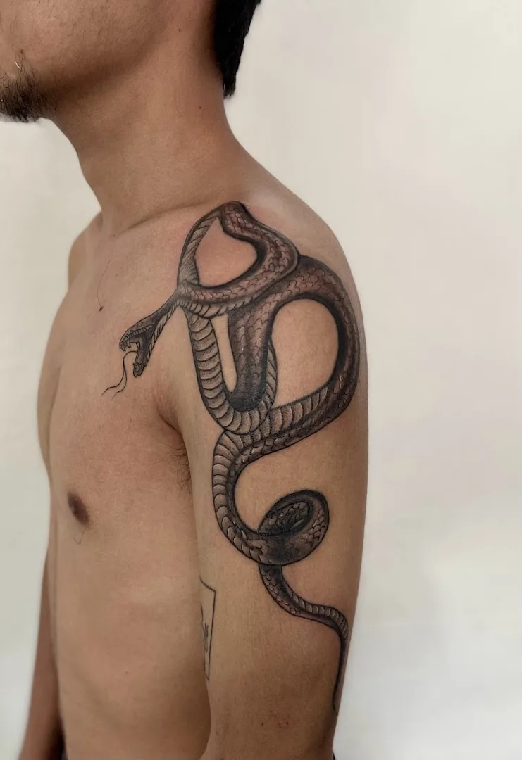 DucNguyen Tattoo Studio